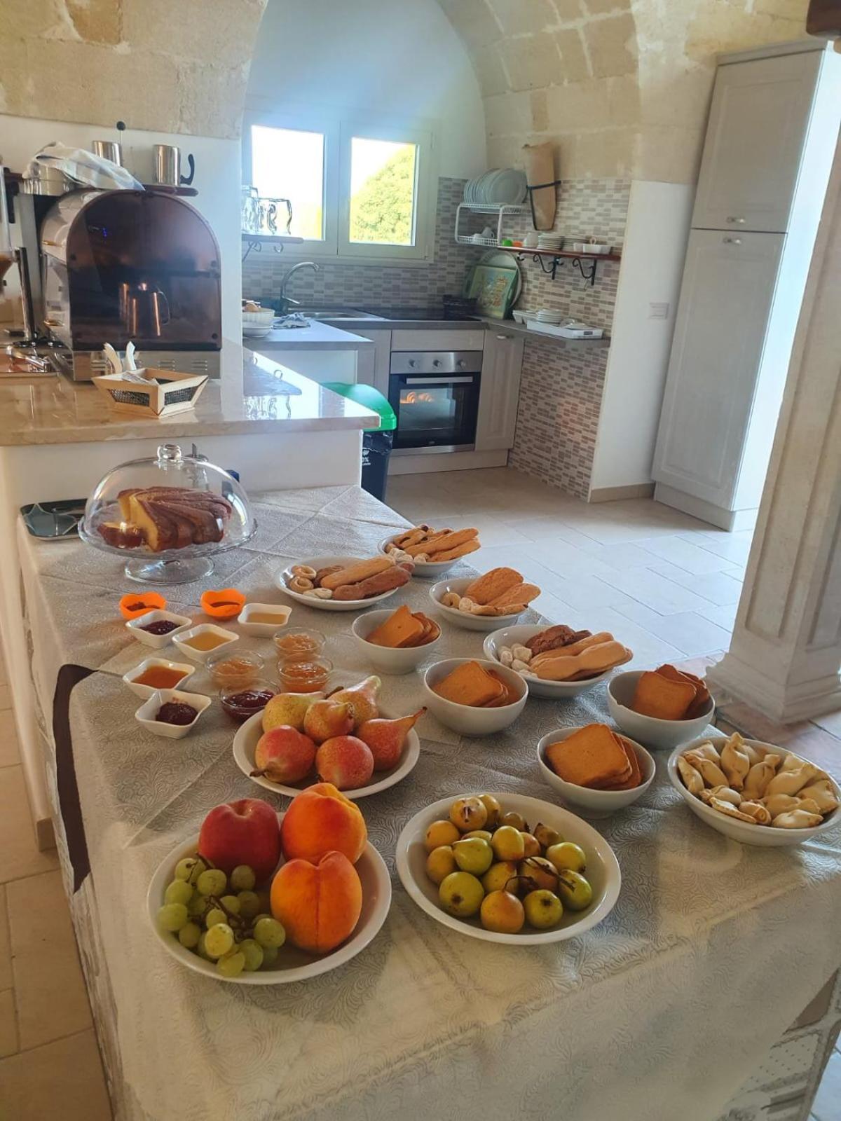 Masseria Strada Agriturismo 吉诺萨 外观 照片