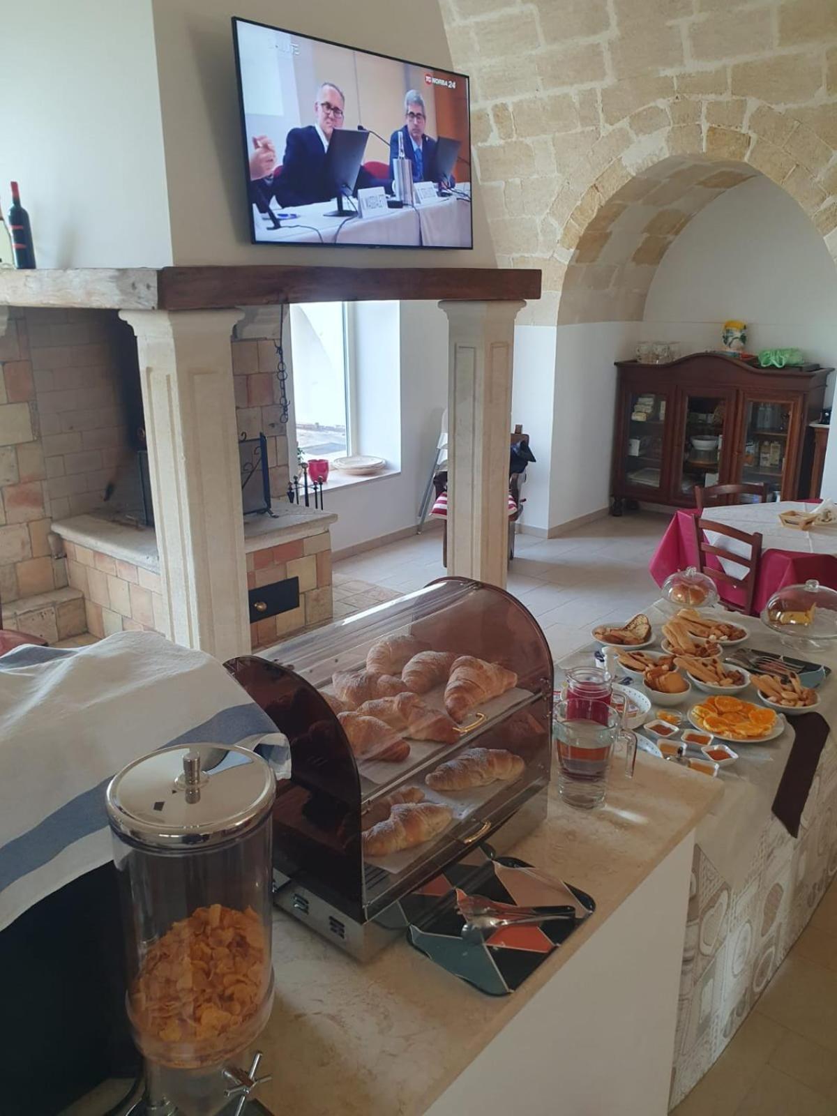Masseria Strada Agriturismo 吉诺萨 外观 照片