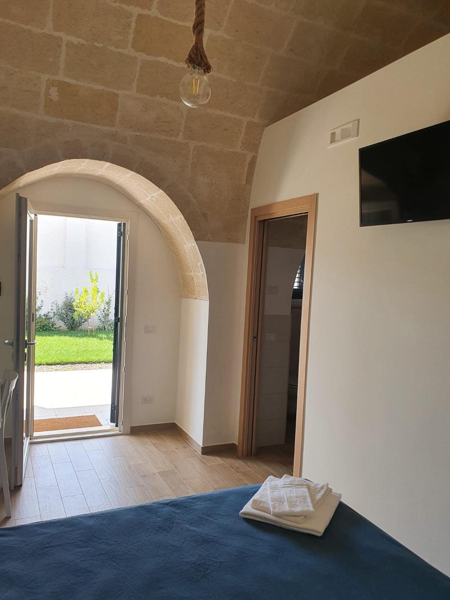 Masseria Strada Agriturismo 吉诺萨 外观 照片