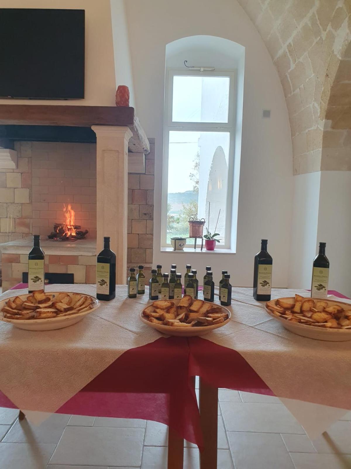 Masseria Strada Agriturismo 吉诺萨 外观 照片