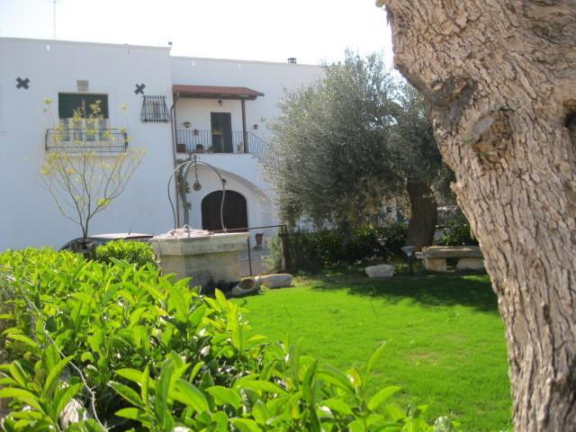 Masseria Strada Agriturismo 吉诺萨 外观 照片